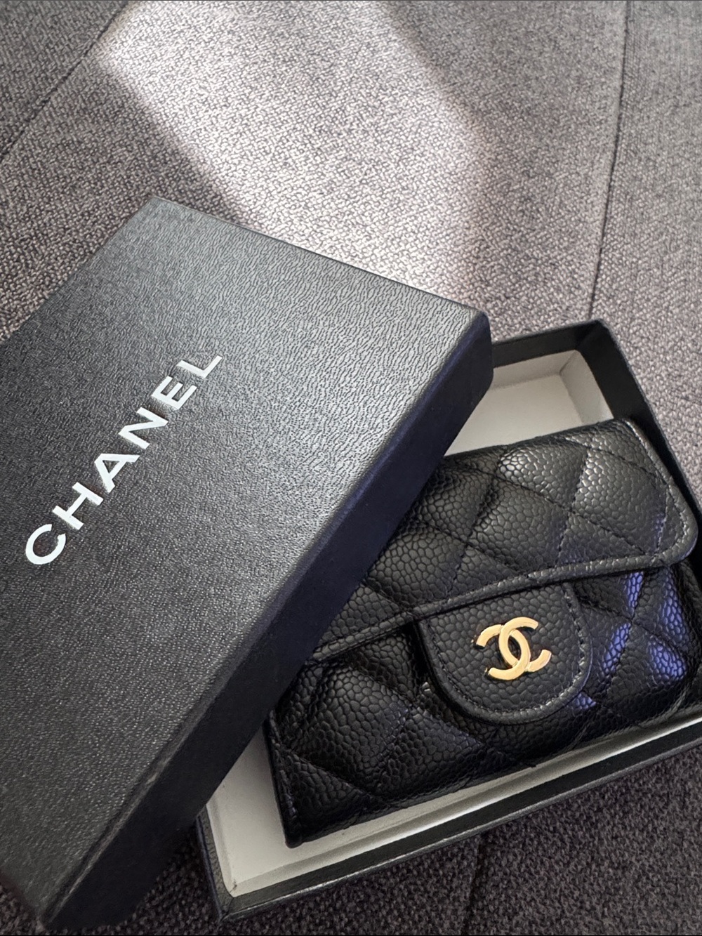 CHANEL Black Quilted Caviar Leather Card & Key Holder with Gold CC